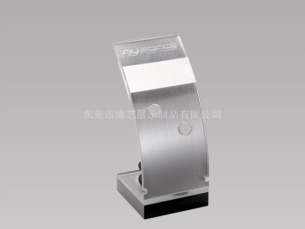 大型超市如何用亞克力制品來(lái)展現(xiàn)商品，讓顧客有消費(fèi)的沖動(dòng)呢？